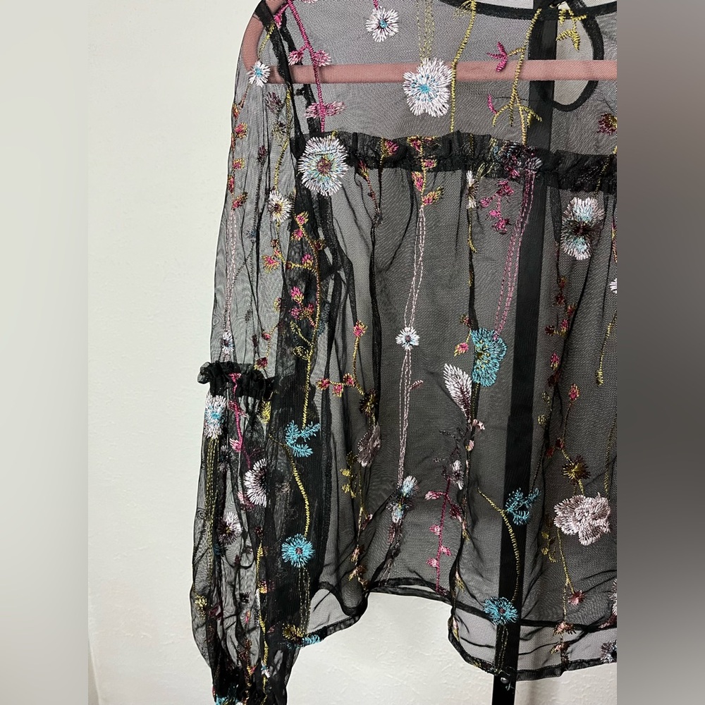 A New Day Floral Embroidered See-Though Long Sleeve Top Size Small - Picture 3 of 4